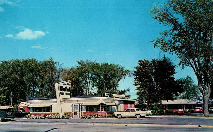 Lone Pine Motel & Restaurant - Old Postcard (newer photo)